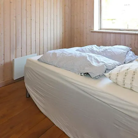 Cxliv Tatil Evi