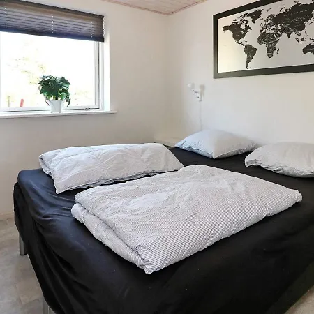 Cxliv Tatil Evi